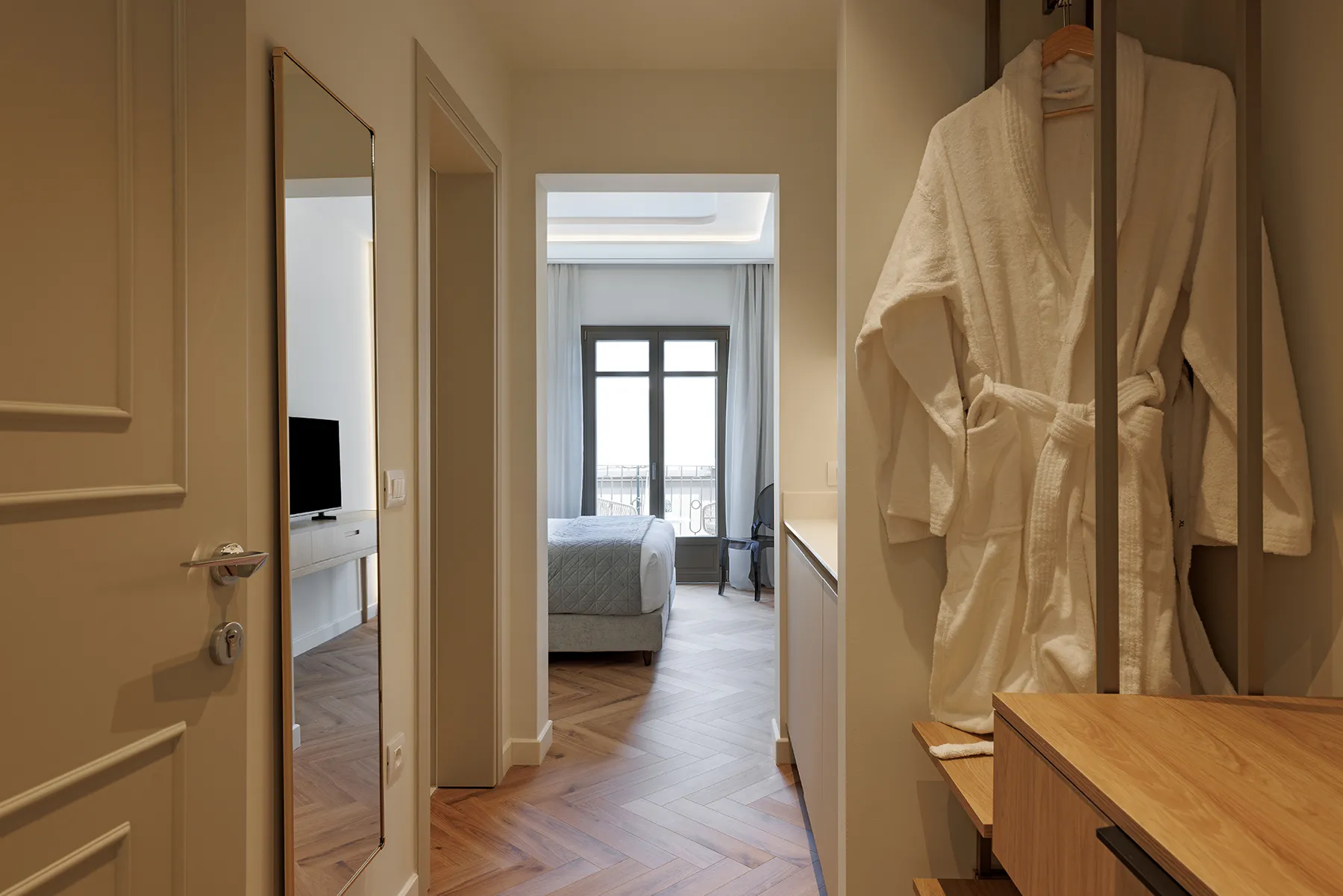 Heronia Urban Suites - Luxurious Vacation - Karistos, Evia